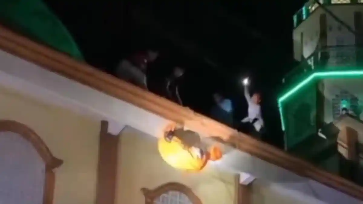 Misteri Dua Pria Membusuk di Atap Masjid Brebes Terungkap