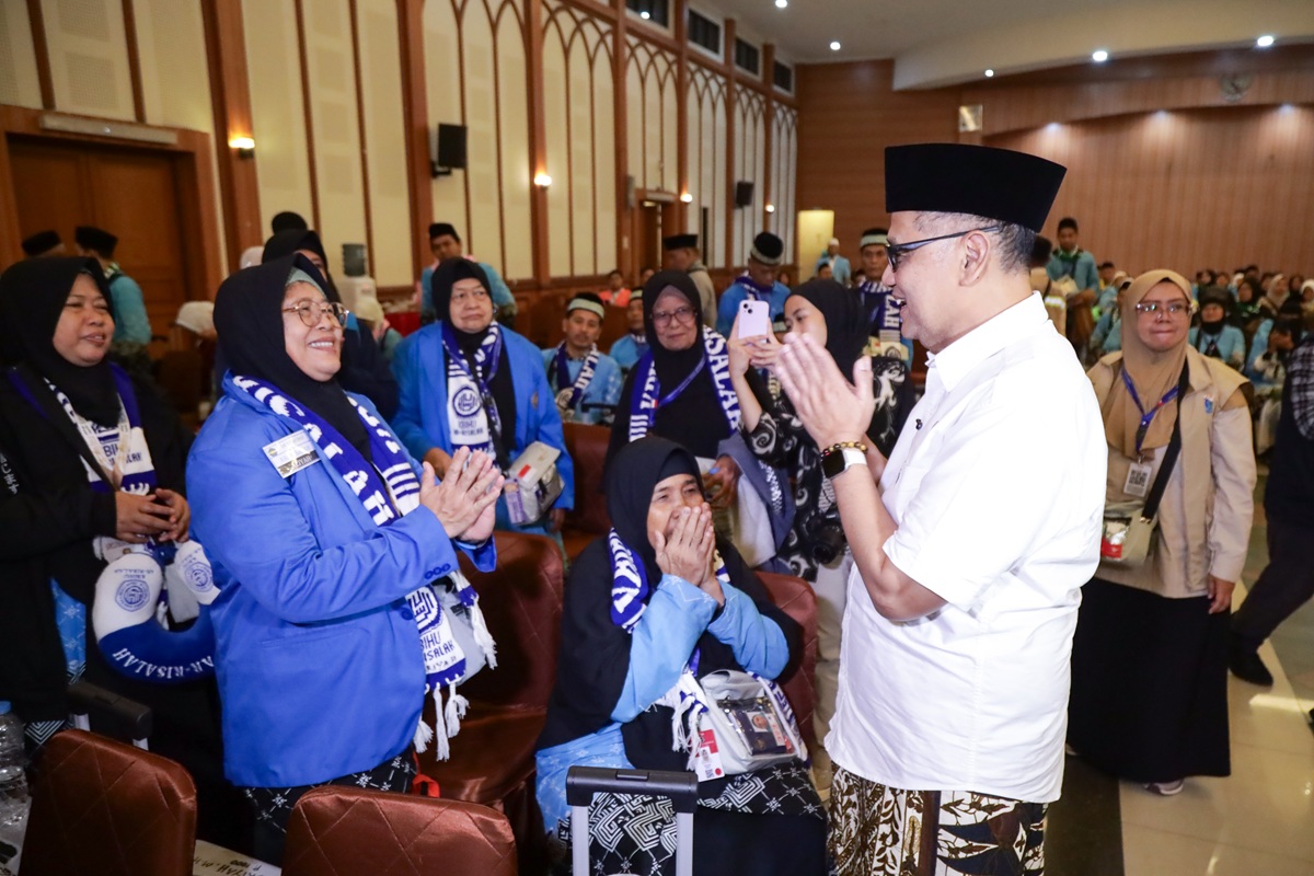 Kloter Pertama Haji 2026 Resmi Berangkat dari Jakarta, Menteri Haji Lepas 391 Jemaah